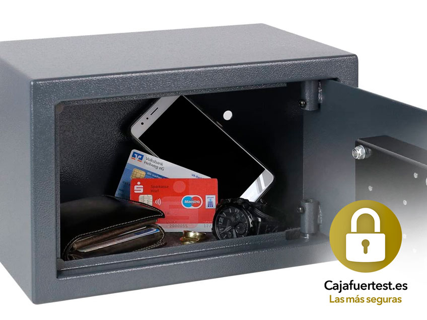 caja fuerte con llave grande